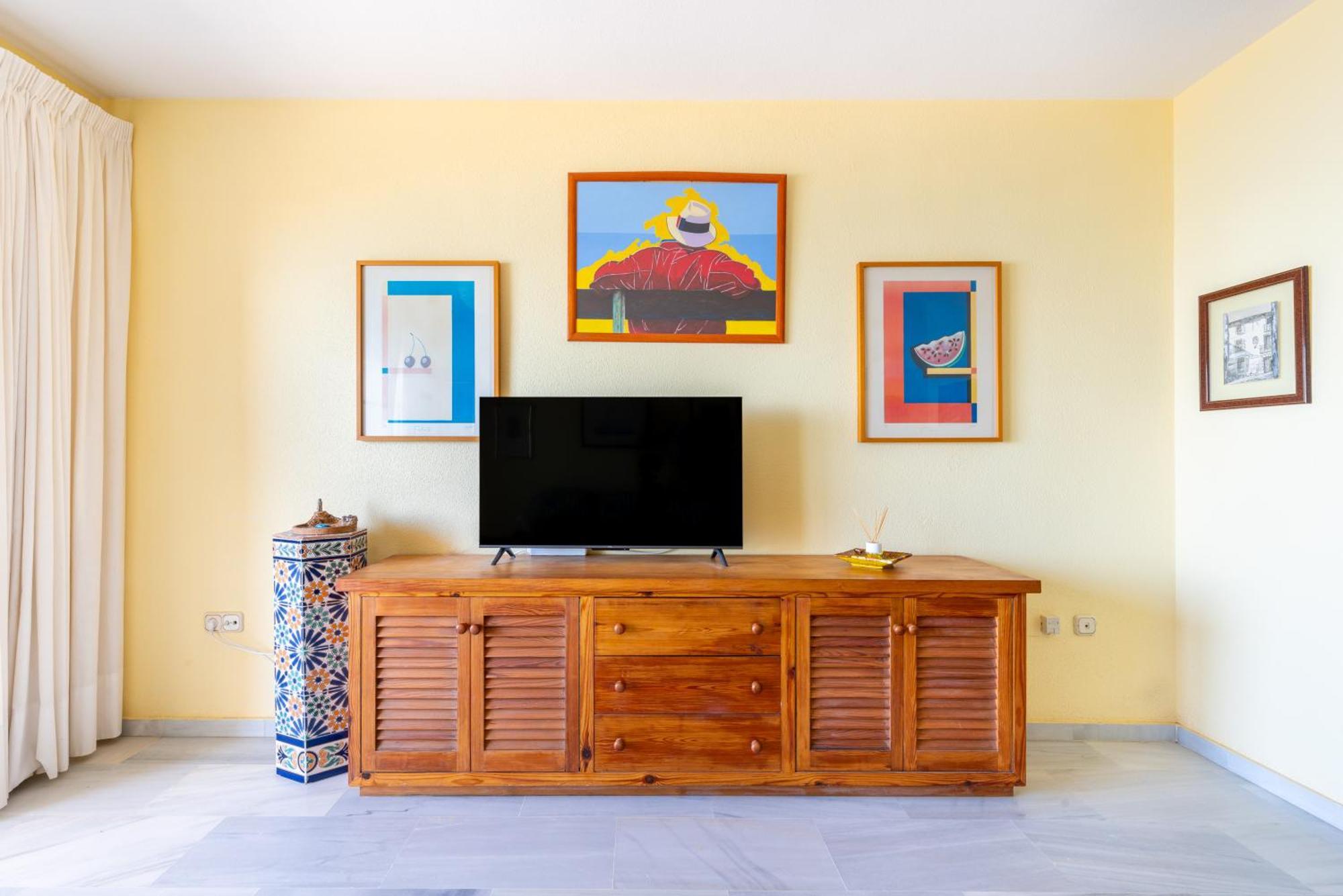 Wintowinrentals 1ª Linea De Playa, Parking Y Wifi Рінкон-де-ла-Вікторія Екстер'єр фото